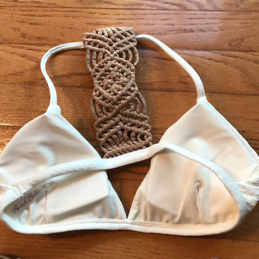 White bikini set with hand braid detail. - Picture 2 of 5